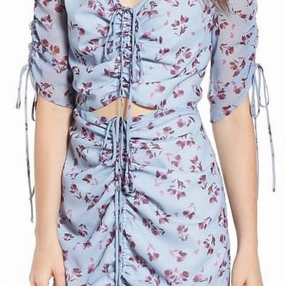 WAYF NWT Larissa Drawstring Ruffle Blue Floral Peekaboo Cut Out party Dress SZ M - Picture 2 of 14